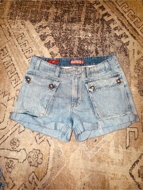 Vintage Women's Light Blue Denim Pocketed Jean Shorts